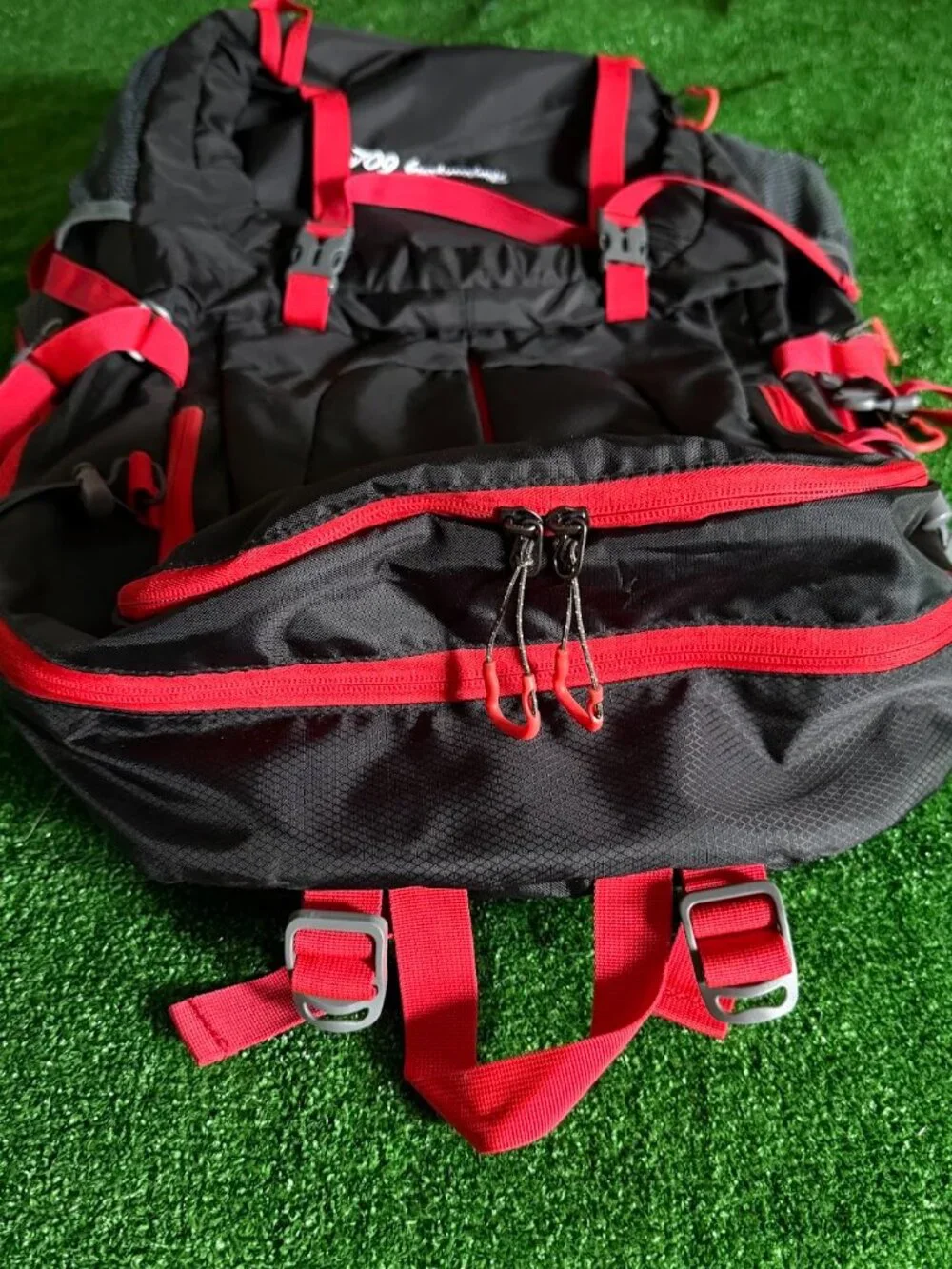 60L Hiking Backpack Waterproof Travel Rucksack Outdoor Sports Bag Black Red  Rea